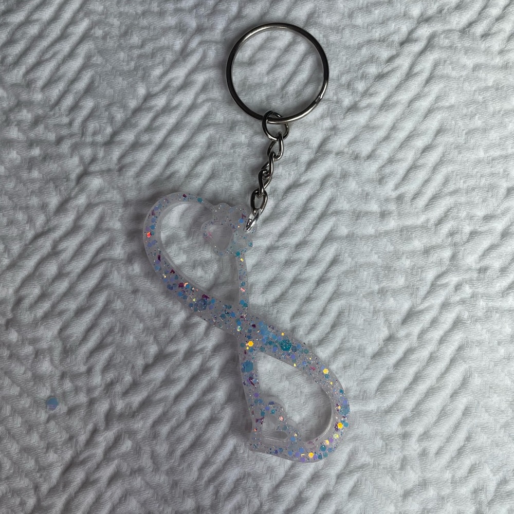 Paw heart infinity resin keychain